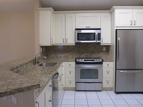 3rd image of 10025 SW 222nd St