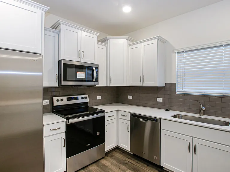 7050 Duncan Acres Dr — Photo 10