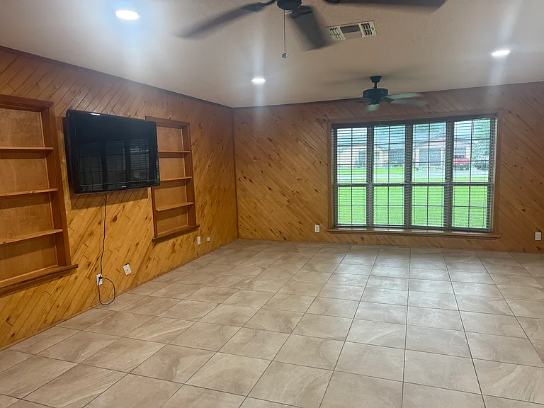 1531 Sterling Dr — Photo 15
