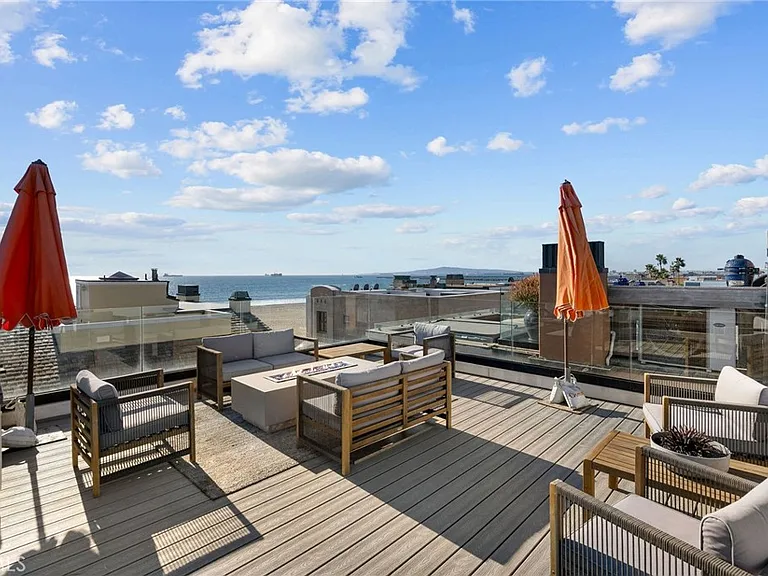 73B Surfside Ave — Photo 30