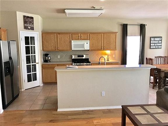 4th image of 312 Bonita Ct