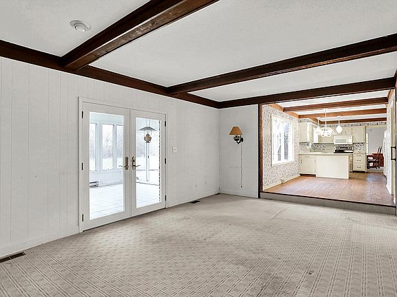 4th image of 10806 E Lakeshore Dr