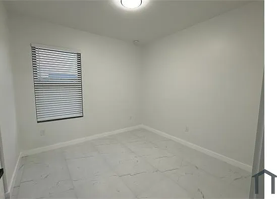 1775 Glenway Ct — Photo 16