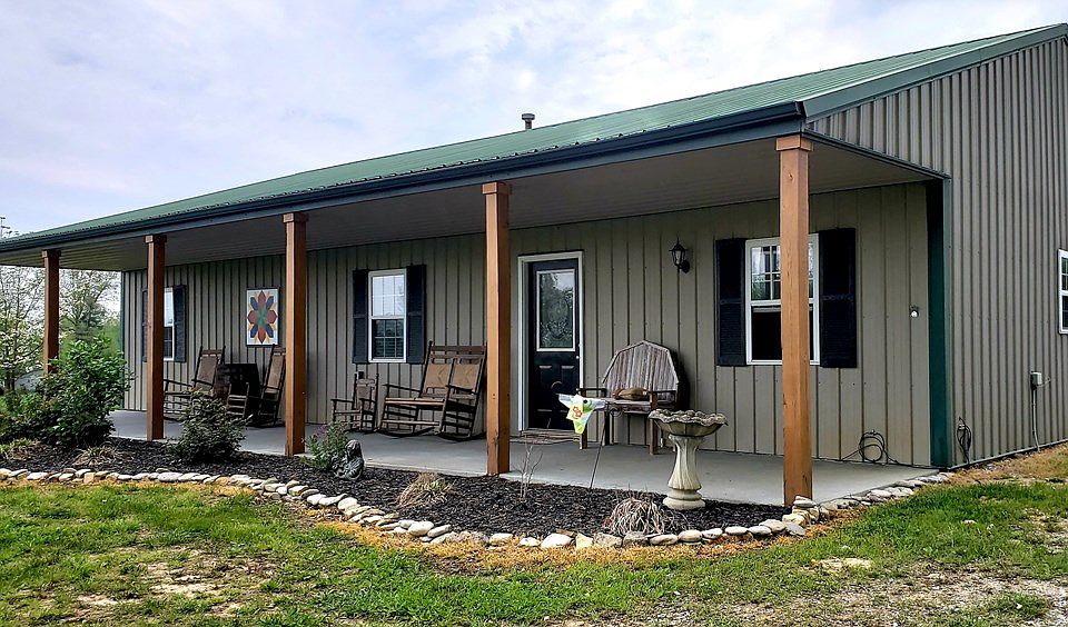 2nd image of 2322 Highway 762