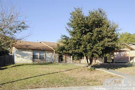 2nd image of 3919 Briarcrest St