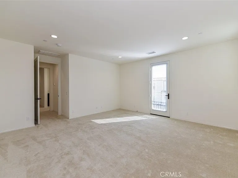 117 Halo — Photo 22