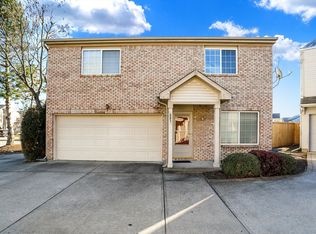 683 Pine Lake Dr, Greenwood, IN 46143