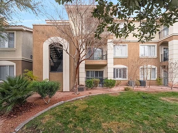 3rd image of 2900 Sunridge Hts #1715