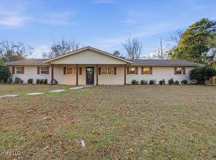 1700 NW Linda Dr, Clinton, MS 39056