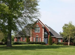 161 River Point Dr, Charleston, TN 37310