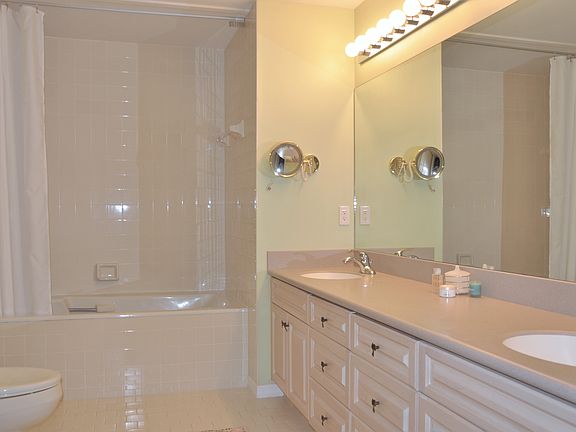 3rd image of 4651 NE Ocean Blvd #B-15
