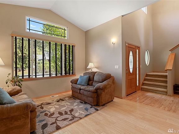 5th image of 15414 130th Avenue Ct E