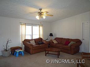 4th image of 294 Katie Dr