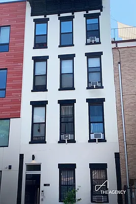 Rented by The Agency | media 30