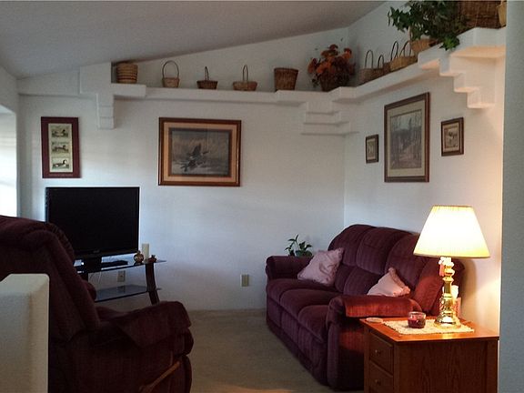 4th image of 1609 Norpoint Way NE