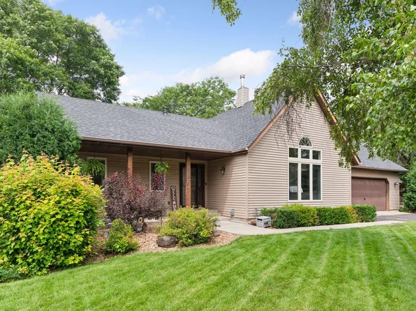 8283 Lawndale Ln N, Maple Grove, MN 55311
