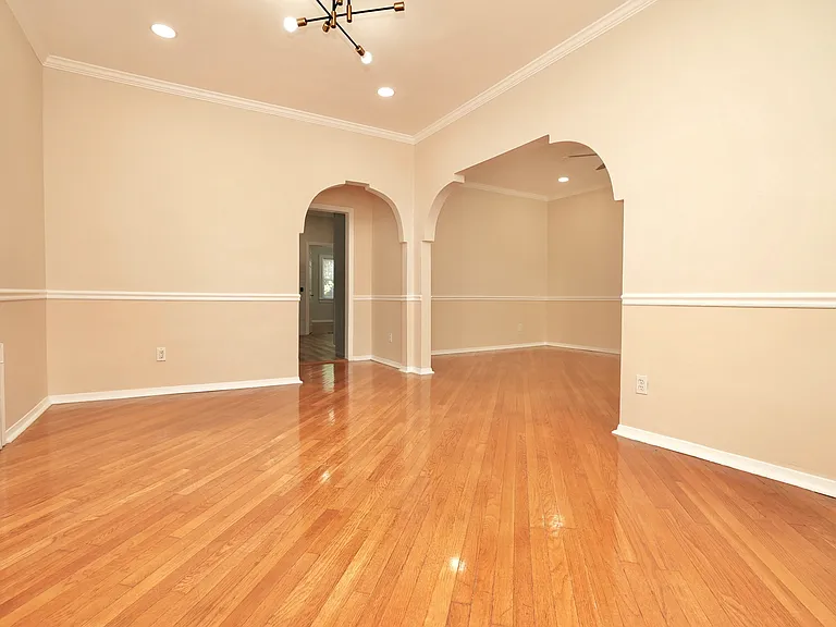 127 Brighton Ave #1 — Photo 8