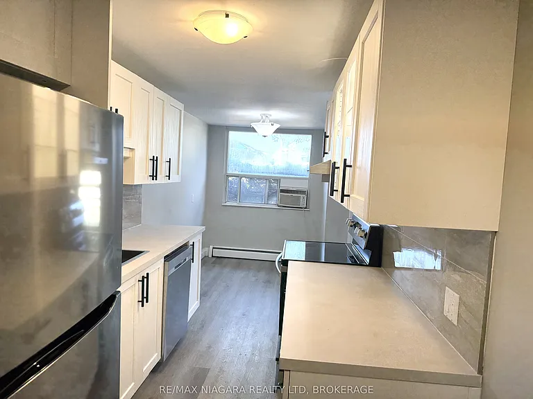 7 Riverview Blvd #104 — Photo 20