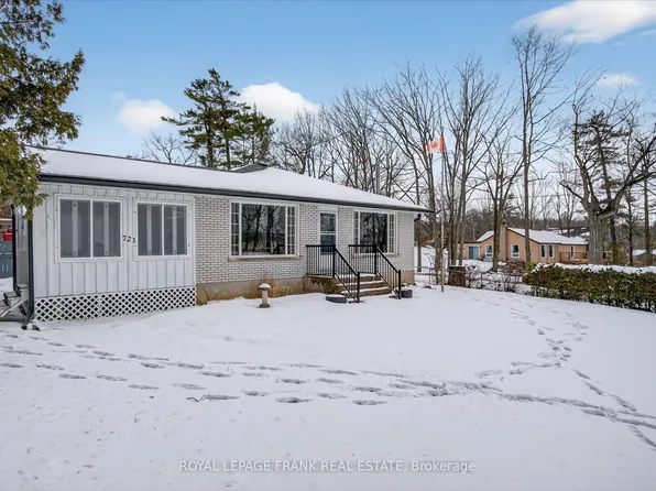 721 Hatton Ave, Selwyn, ON K0L 1H0