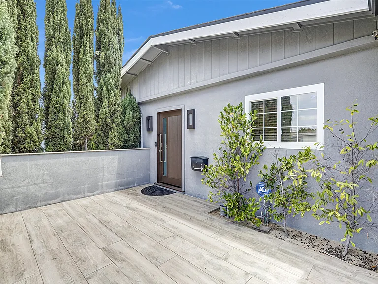 3078 Trinity Dr — Photo 28
