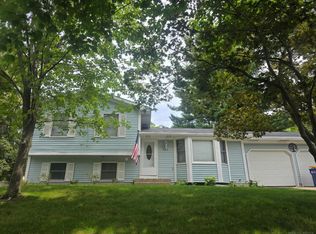 890 Gabrielle Ct NE, Grand Rapids, MI 49505