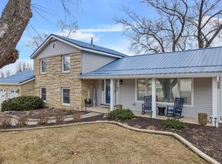 1628 Valley View Dr, Winona, MN 55987