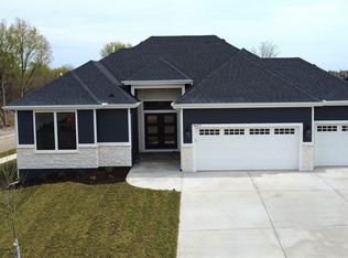 16423 Ingalls St, Gardner, KS 66030