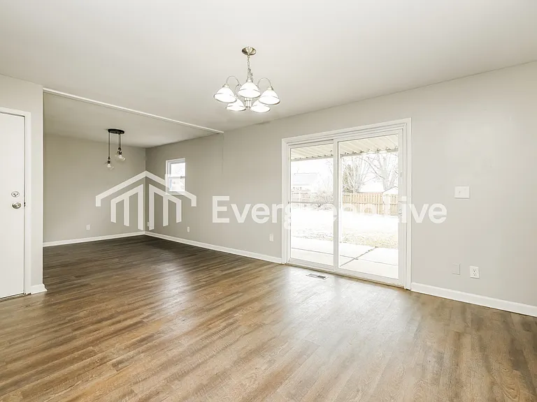 511 Unger Ave — Photo 9