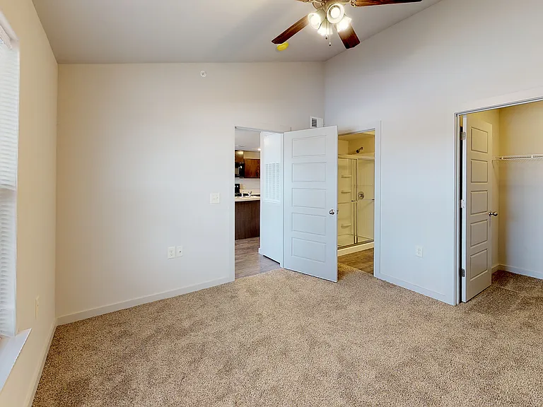 1050 Spencer St #33 — Photo 10