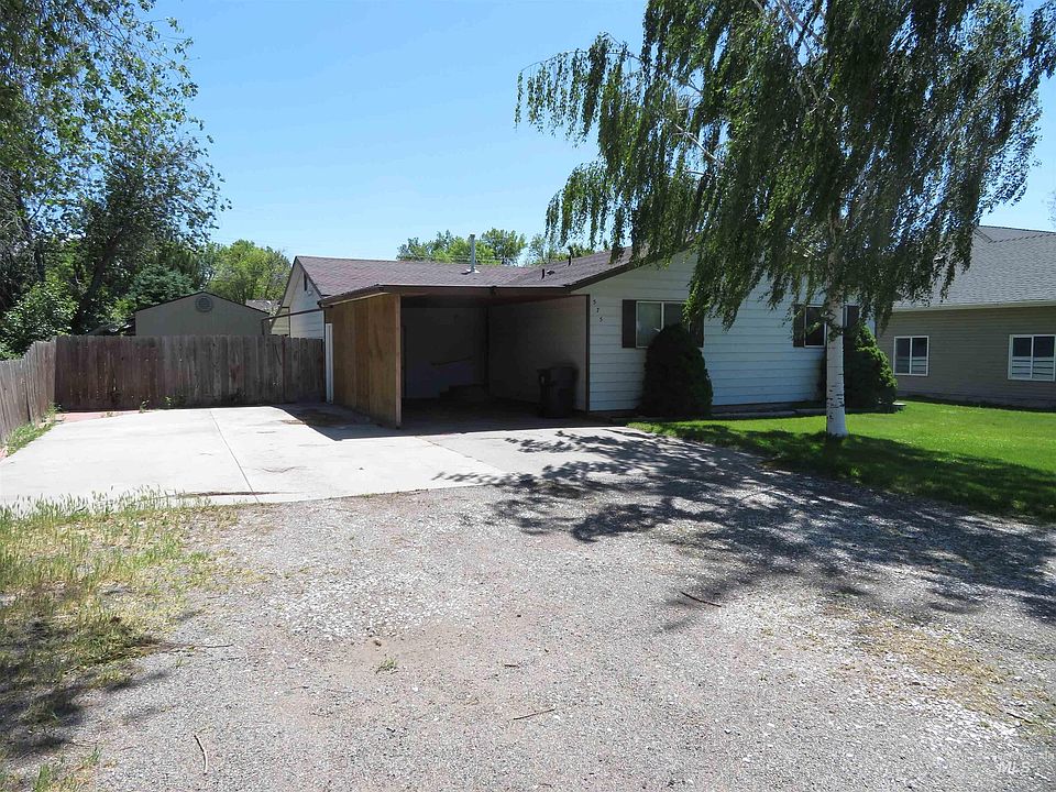 1st image of 575 1st Ave E