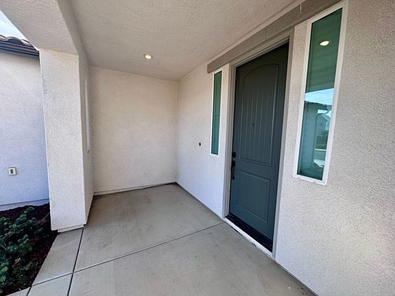 5th image of 31364 Reserve Dr
