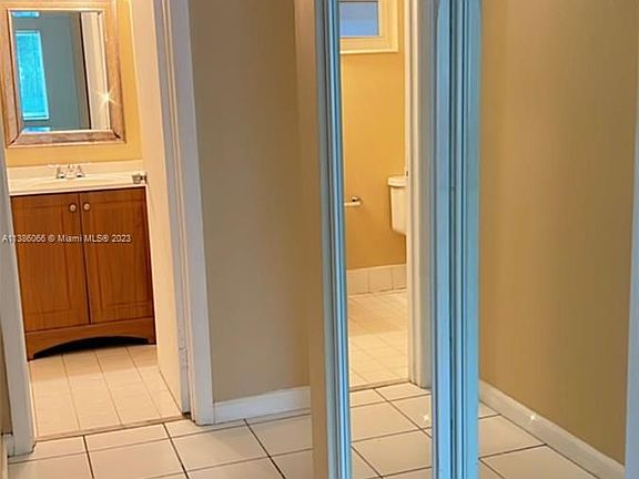 4th image of 505 NW 177th St APT 124