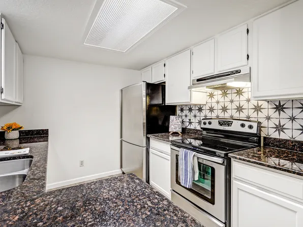 5801 Lowell St NE #B28, Albuquerque, NM 87111