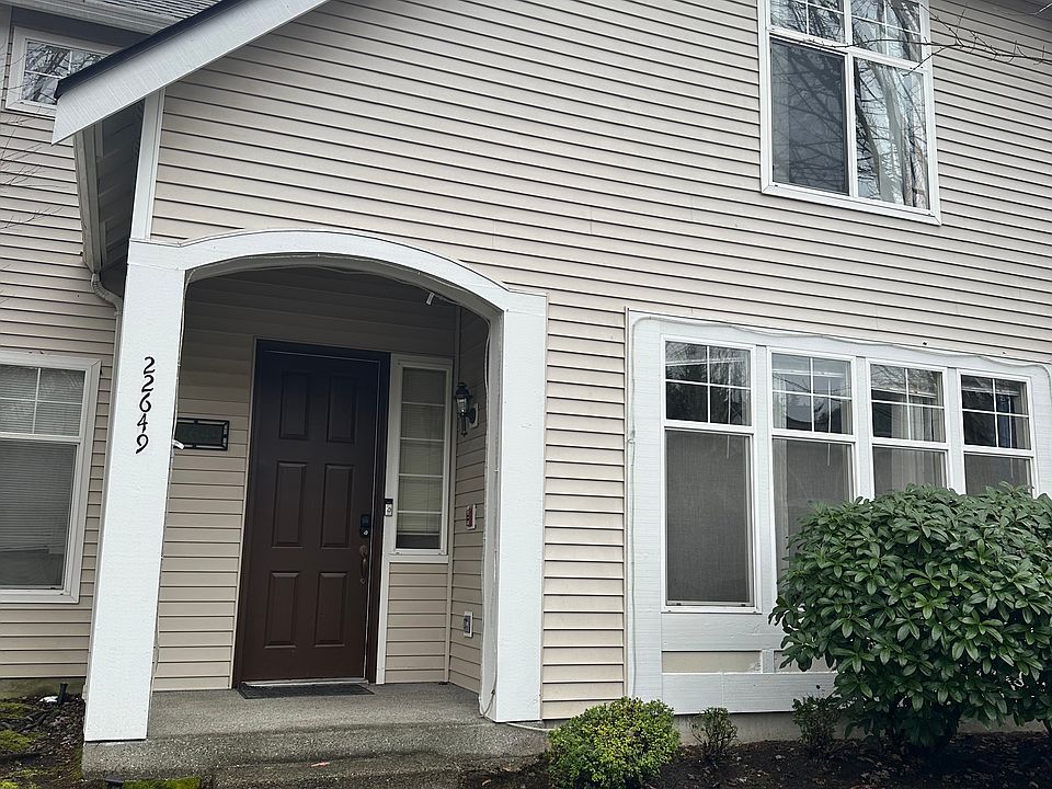 1st image of 22649 NE 5th Pl