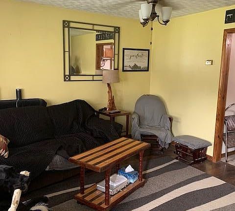 5th image of 6749 Lewis Dr