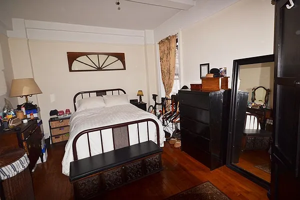 Rented by Corcoran | media 17