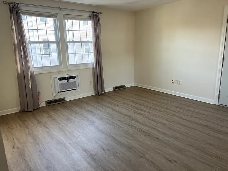 7 Montvale St #4 — Photo 3