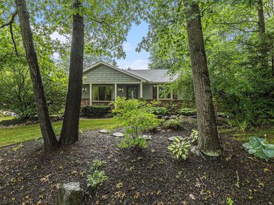 1746 Ridge Rd, White Lake, MI, 48383