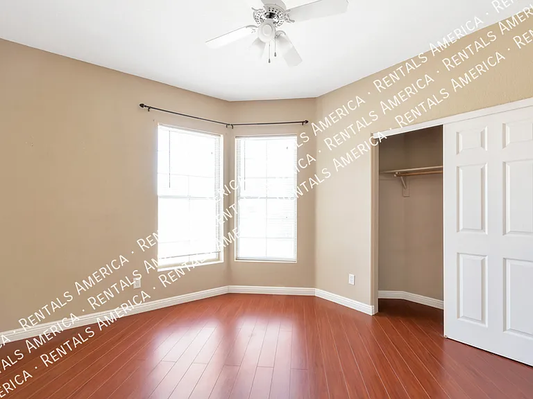7165 W Yarbough Dr — Photo 11