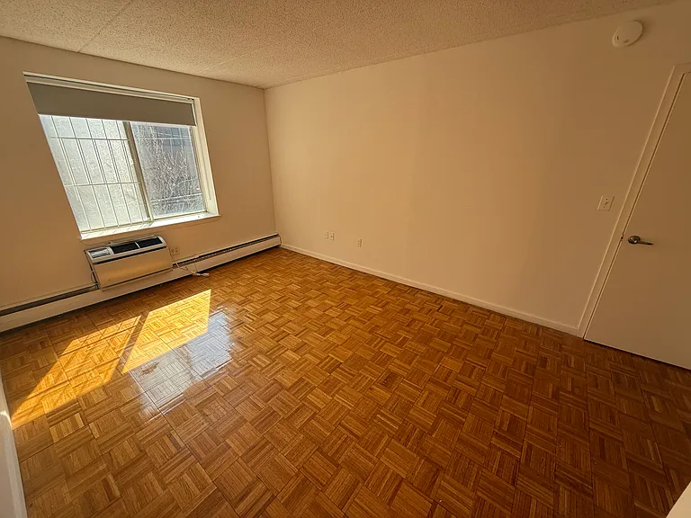 3620 Parsons Blvd #4C — Photo 11