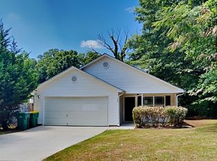 4761 Tuong Yen Ct, Forest Park, GA 30297