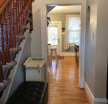 3rd image of 621 Cedar St