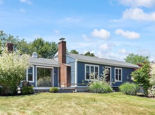 48 Newton Rd, Plaistow, NH 03865