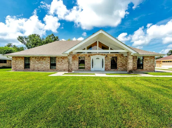 4010 Kerr Dr, Bourg, LA 70343