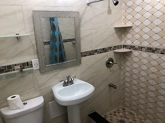 Rented by Rock Realty | media 4