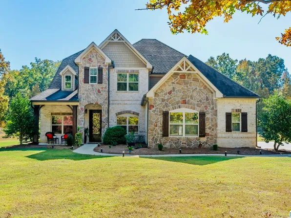 1477 Ballantrae Club Dr, Pelham, AL 35124