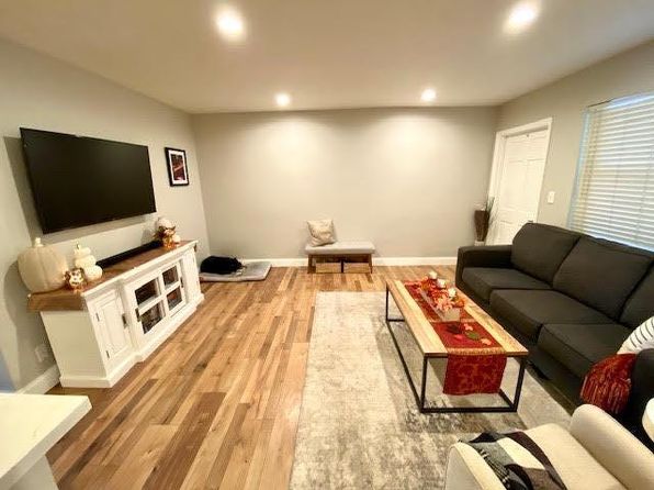 4051 NE 13th Ave #56