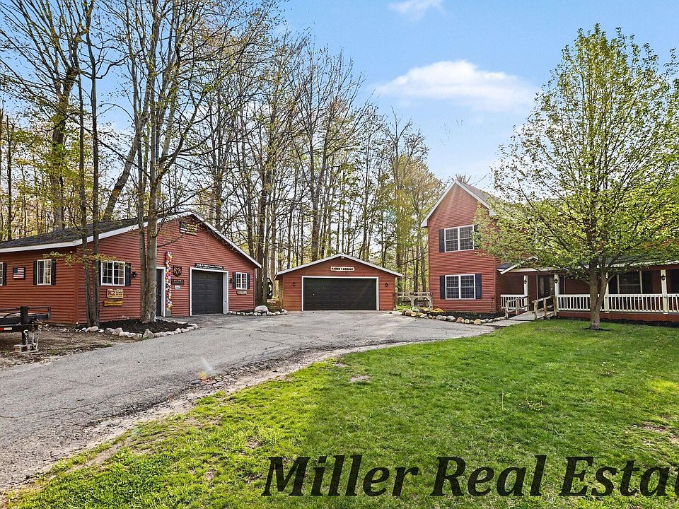 1st image of 300 Bethany Dr