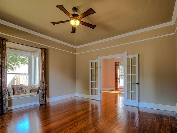 3rd image of 1302 Port Arthur Ave