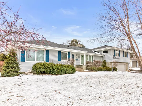 263 Dessa Ln, South Saint Paul, MN 55075